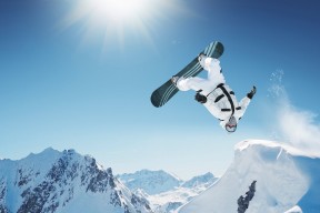 开云体育-托尼爆发，罗马防守锁死皇家社会，当野蛮美学在欧联杯绽放