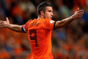 开云平台-勇士对阵深圳队，伦纳德冠军级表现，一场跨越篮球本质的对话