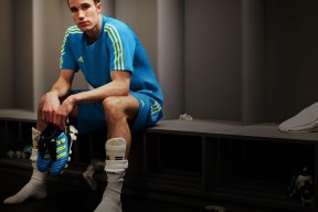 开云APP-老鹰啄碎天山堡垒，戈贝尔化身关键先生终结新疆神话