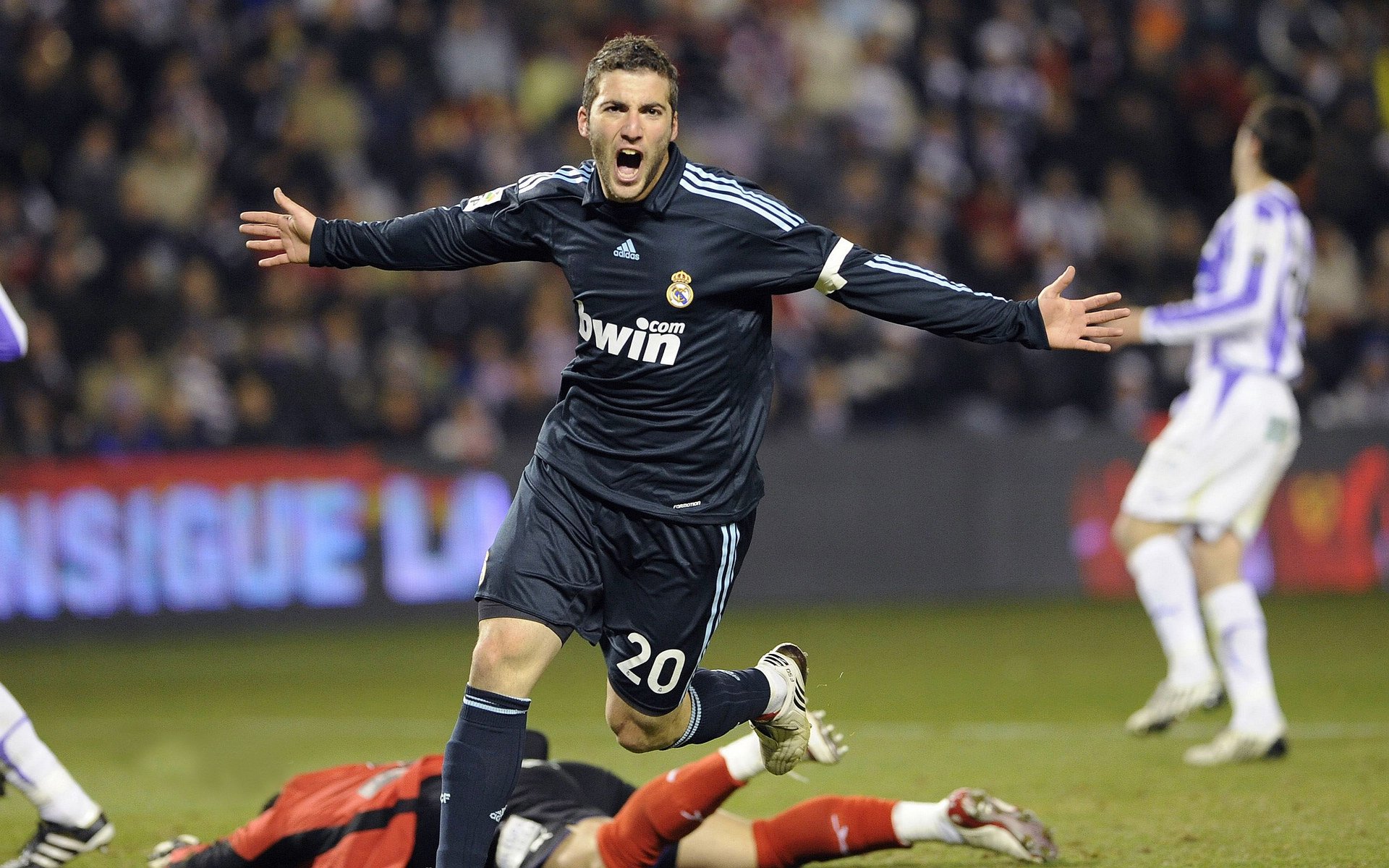 西班牙斩落埃及，努涅斯成为关键先生，当非典型英雄改写地中海棋局